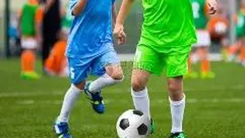 法国足球评选巴黎十年最佳阵容：姆巴佩居首，内马尔未上榜